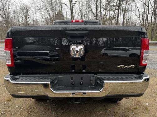 2024 RAM 2500 Tradesman Crew Cab 4x4 6'4' Box