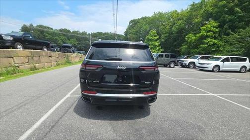 2022 Jeep Grand Cherokee L Summit
