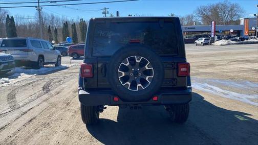 2025 Jeep Wrangler 4-Door Sahara 4x4