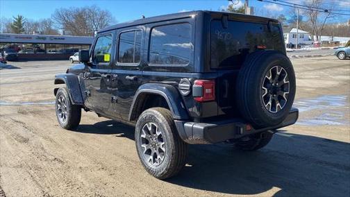 2025 Jeep Wrangler 4-Door Sahara 4x4