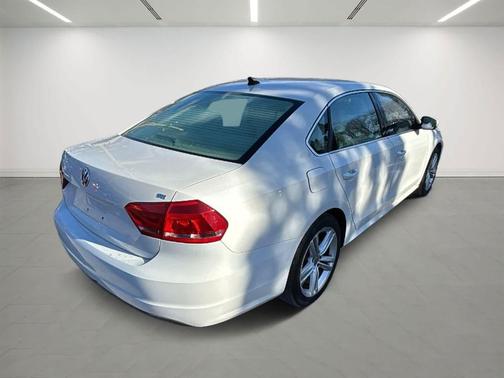 2014 Volkswagen Passat 2.5L SE