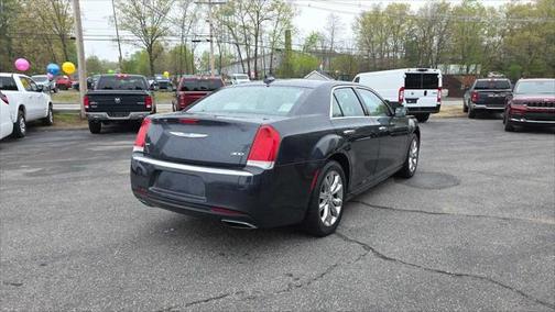 2018 Chrysler 300 Limited