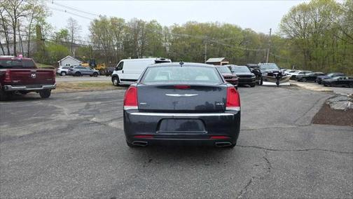 2018 Chrysler 300 Limited