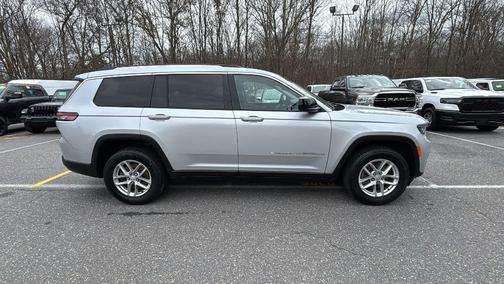 2021 Jeep Grand Cherokee L Laredo
