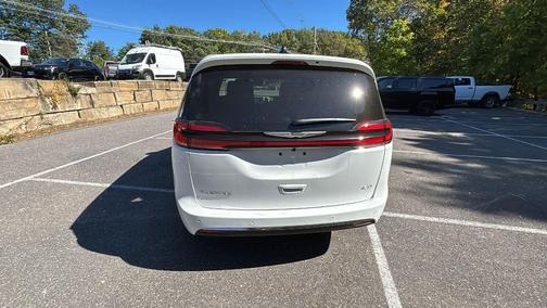 2026 Chrysler Pacifica L