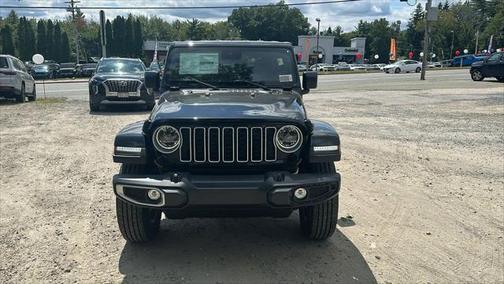 2024 Jeep Wrangler 4-Door Sahara 4x4