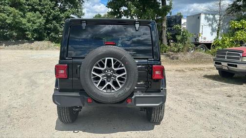 2024 Jeep Wrangler 4-Door Sahara 4x4