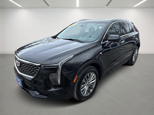 2025 Cadillac XT4 Premium Luxury