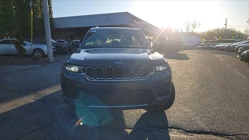 2025 Jeep Grand Cherokee Laredo