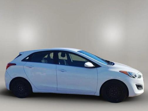 2016 Hyundai Elantra GT Base