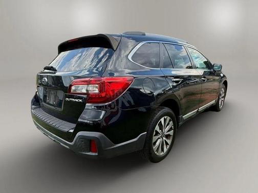 2018 Subaru Outback 2.5i Touring