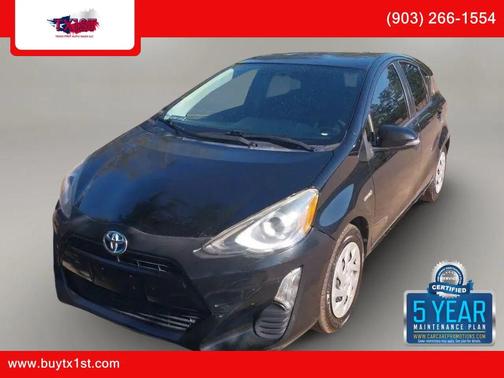 2016 Toyota Prius c Persona Series