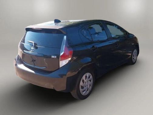 2016 Toyota Prius c Persona Series