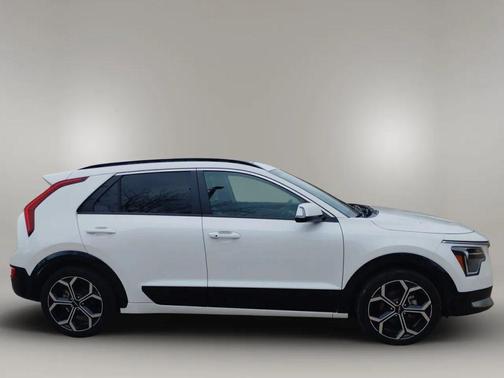 2023 Kia Niro Touring