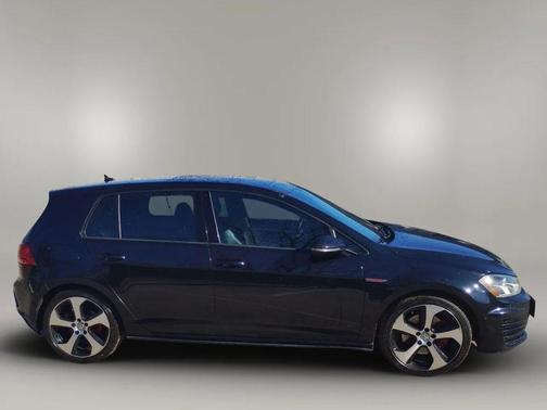 2015 Volkswagen Golf GTI 2.0T SE 4-Door