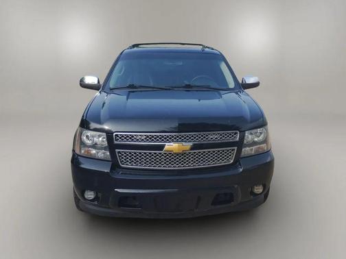 Black 2013 Chevrolet Avalanche LT