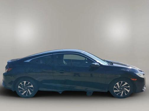 2016 Honda Civic LX-P