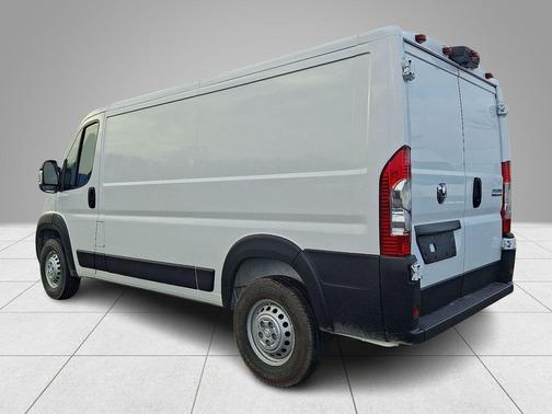 Bright White Clearcoat 2026 RAM ProMaster 3500 Low Roof