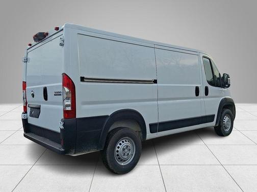 Bright White Clearcoat 2026 RAM ProMaster 3500 Low Roof