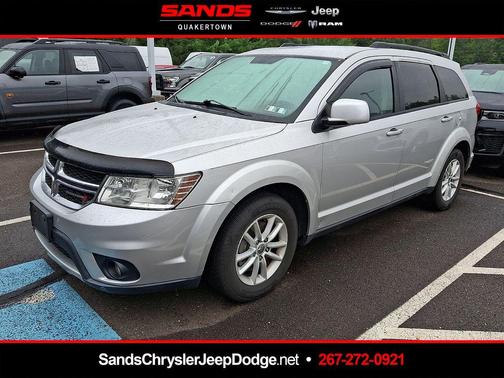 Bright Silver Clearcoat Metallic 2013 Dodge Journey SXT