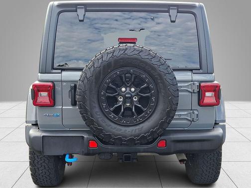 Sting Gray Clearcoat 2023 Jeep Wrangler 4xe Rubicon