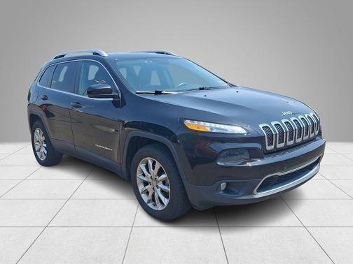 Brilliant Black Crystal Pearlcoat 2016 Jeep Cherokee Limited