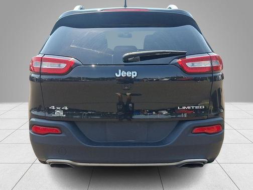 Brilliant Black Crystal Pearlcoat 2016 Jeep Cherokee Limited