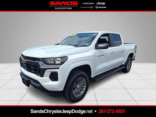 Summit White 2024 Chevrolet Colorado LT
