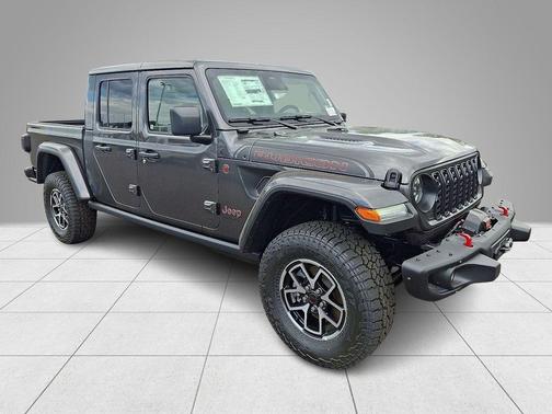 Granite Crystal Clearcoat Metallic 2026 Jeep Gladiator Rubicon
