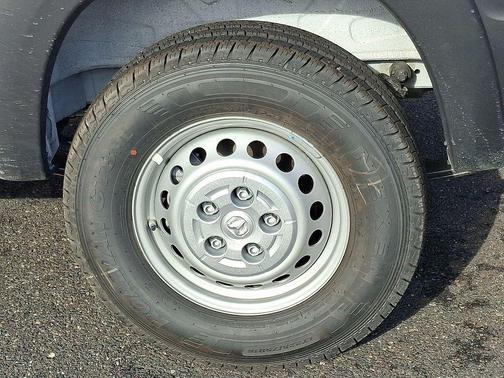 Bright White Clearcoat 2026 RAM ProMaster 3500 Low Roof