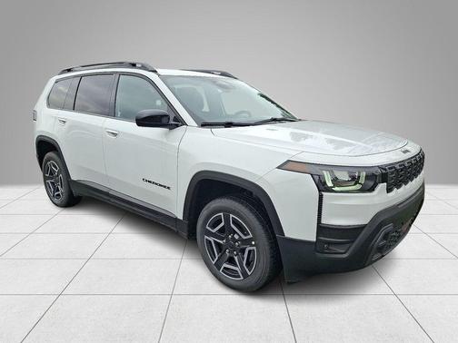 Bright White Clearcoat 2026 Jeep Cherokee LAREDO/LIMITED