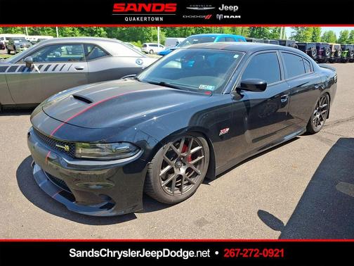 Pitch Black Clearcoat 2017 Dodge Charger R/T 392