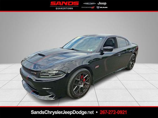 Pitch Black Clearcoat 2017 Dodge Charger R/T 392