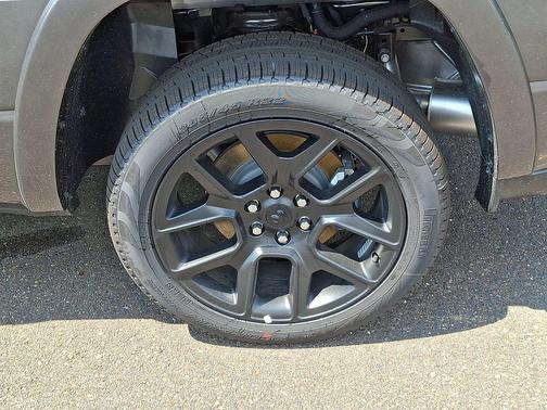 Granite Crystal Clearcoat Metallic 2026 RAM 1500 Laramie