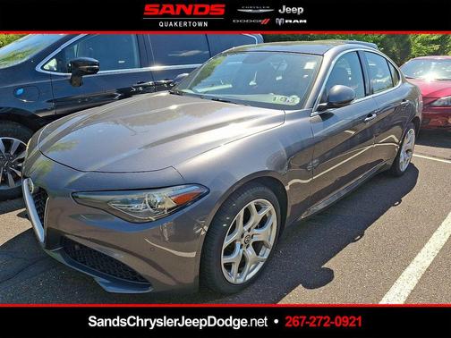Vesuvio Gray Metallic 2018 Alfa Romeo Giulia Ti