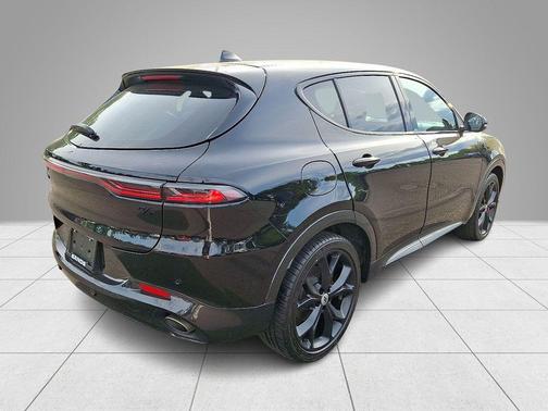 8 BALL 2024 Dodge Hornet R/T