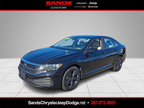 Deep Black Pearl Effect 2023 Volkswagen Jetta 1.5T SE