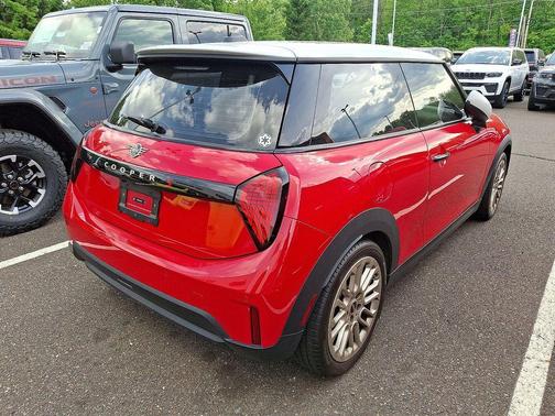 Chili Pepper Red 2026 MINI Hardtop BASE