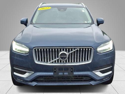 Denim Blue Metallic 2023 Volvo XC90 B5 Plus