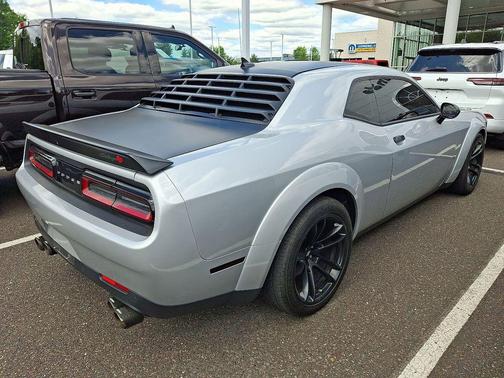 Triple Nickel Clearcoat 2023 Dodge Challenger R/T Scat Pack
