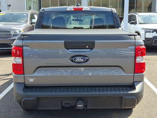 Gray Metallic 2025 Ford Maverick XLT