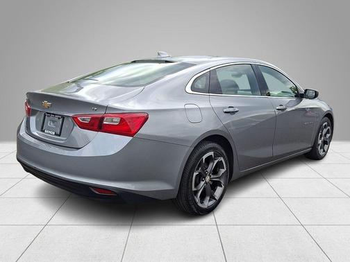 Sterling Gray Metallic 2023 Chevrolet Malibu LT