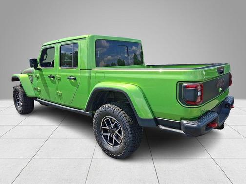 Mojito! Clearcoat 2026 Jeep Gladiator Shadow Ops