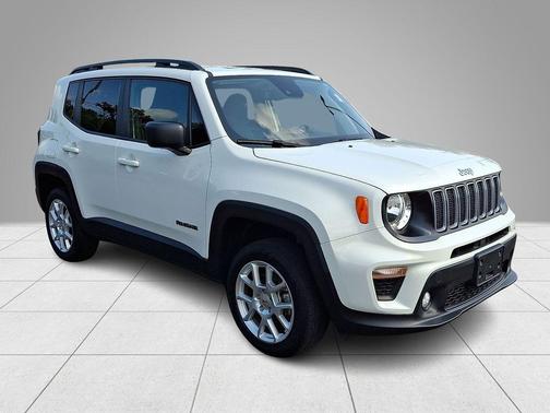 Alpine White Clearcoat 2023 Jeep Renegade Latitude