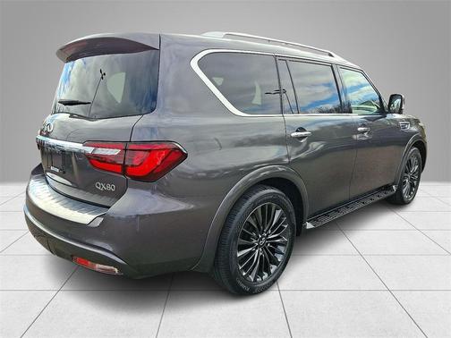 2022 INFINITI QX80 SENSORY