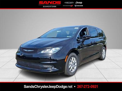 Diamond Black 2026 Chrysler Voyager LX