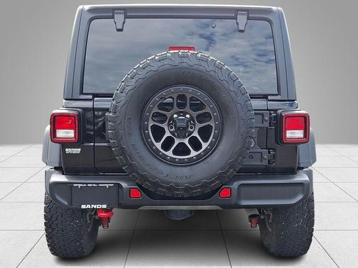 Black Clearcoat 2022 Jeep Wrangler Unlimited Rubicon