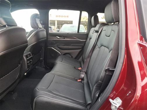 2025 Jeep Grand Cherokee Overland