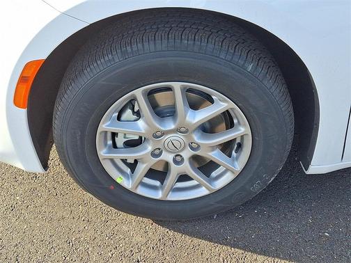 2026 Chrysler Voyager LX