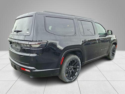 Gloss Black 2026 Jeep Grand Wagoneer Limited